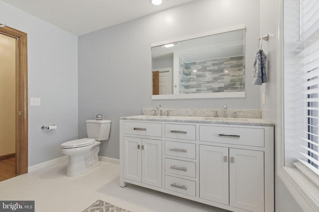 9313 BELLWOOD DR, FREDERICKSBURG, Virginia 22407, 5 Bedrooms Bedrooms, ,3 BathroomsBathrooms,Residential,9313 BELLWOOD DR,VASP2040054 MLS # VASP2040054 9313 BELLWOOD DR, FREDERICKSBURG, Virginia 22407, 5 Bedrooms Bedrooms, ,3 BathroomsBathrooms,Residential,9313 BELLWOOD DR,VASP2040054 MLS # VASP2040054