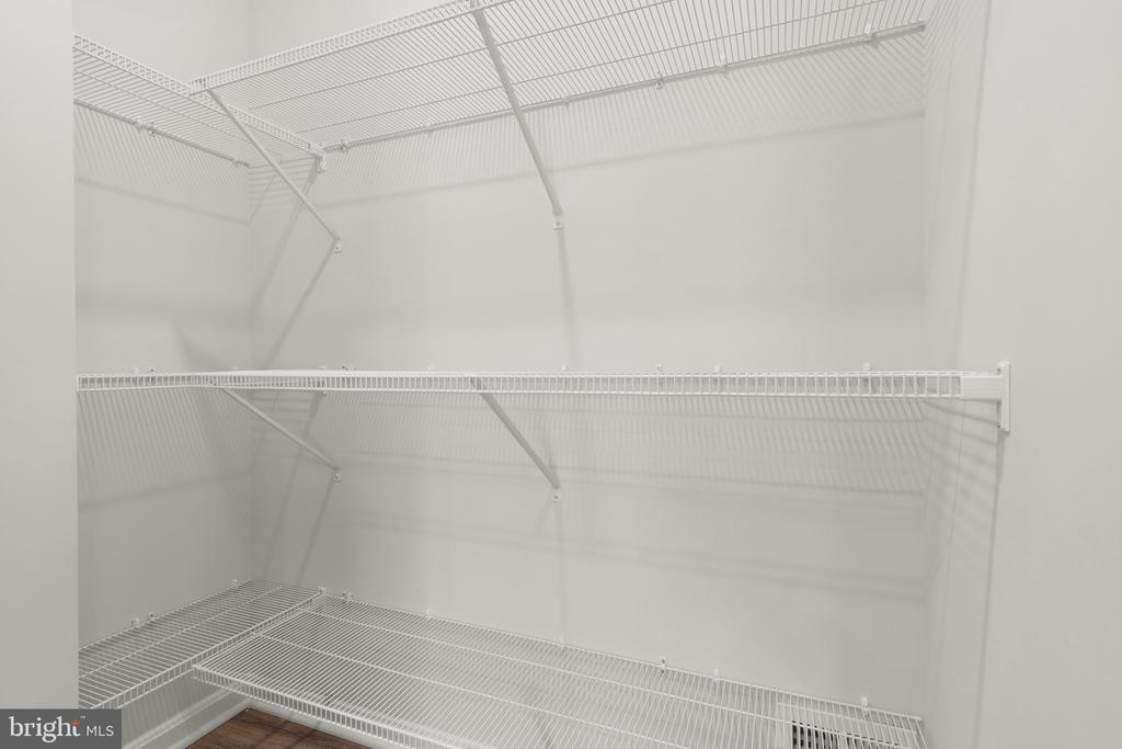 3210 WHITE TAIL DR, LOCUST GROVE, Virginia 22508, 4 Bedrooms Bedrooms, ,3 BathroomsBathrooms,Residential,3210 WHITE TAIL DR,VAOR2013706 MLS # VAOR2013706