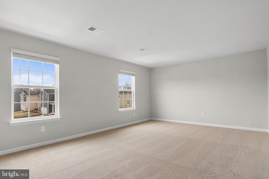 3210 WHITE TAIL DR, LOCUST GROVE, Virginia 22508, 4 Bedrooms Bedrooms, ,3 BathroomsBathrooms,Residential,3210 WHITE TAIL DR,VAOR2013706 MLS # VAOR2013706