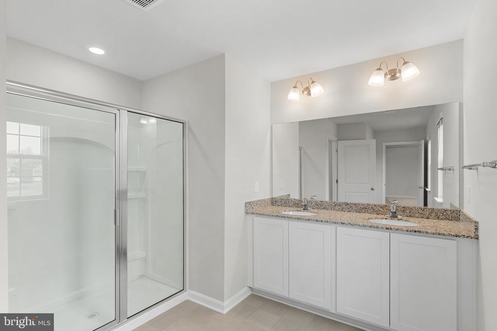 3210 WHITE TAIL DR, LOCUST GROVE, Virginia 22508, 4 Bedrooms Bedrooms, ,3 BathroomsBathrooms,Residential,3210 WHITE TAIL DR,VAOR2013706 MLS # VAOR2013706