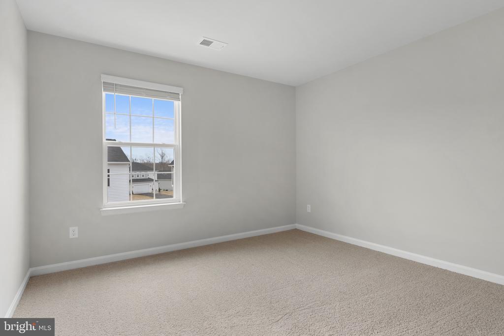 3210 WHITE TAIL DR, LOCUST GROVE, Virginia 22508, 4 Bedrooms Bedrooms, ,3 BathroomsBathrooms,Residential,3210 WHITE TAIL DR,VAOR2013706 MLS # VAOR2013706