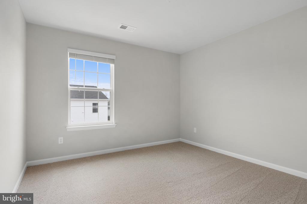 3210 WHITE TAIL DR, LOCUST GROVE, Virginia 22508, 4 Bedrooms Bedrooms, ,3 BathroomsBathrooms,Residential,3210 WHITE TAIL DR,VAOR2013706 MLS # VAOR2013706