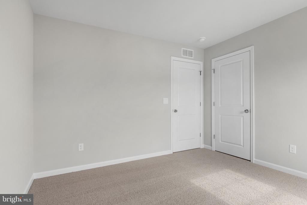 3210 WHITE TAIL DR, LOCUST GROVE, Virginia 22508, 4 Bedrooms Bedrooms, ,3 BathroomsBathrooms,Residential,3210 WHITE TAIL DR,VAOR2013706 MLS # VAOR2013706