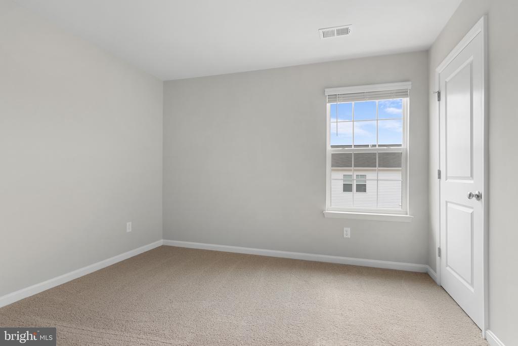 3210 WHITE TAIL DR, LOCUST GROVE, Virginia 22508, 4 Bedrooms Bedrooms, ,3 BathroomsBathrooms,Residential,3210 WHITE TAIL DR,VAOR2013706 MLS # VAOR2013706