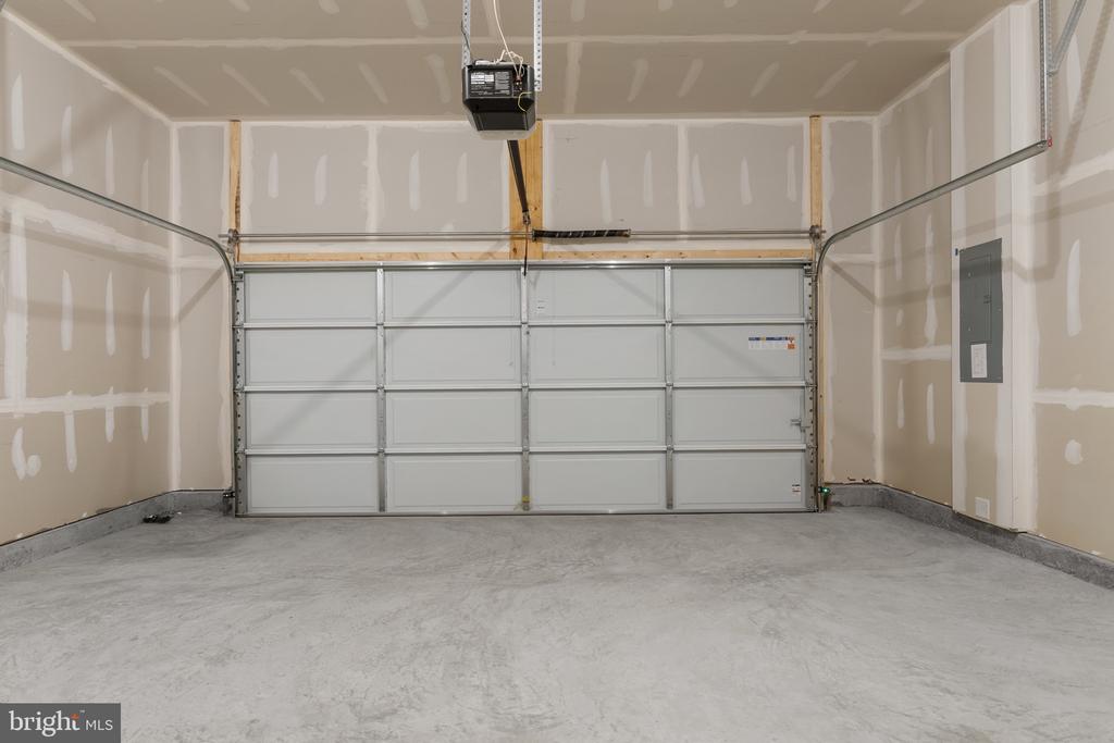 3210 WHITE TAIL DR, LOCUST GROVE, Virginia 22508, 4 Bedrooms Bedrooms, ,3 BathroomsBathrooms,Residential,3210 WHITE TAIL DR,VAOR2013706 MLS # VAOR2013706