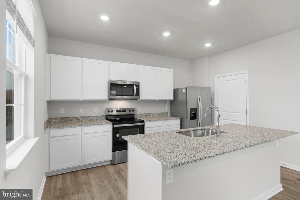 3210 WHITE TAIL DR, LOCUST GROVE, Virginia 22508, 4 Bedrooms Bedrooms, ,3 BathroomsBathrooms,Residential,3210 WHITE TAIL DR,VAOR2013706 MLS # VAOR2013706