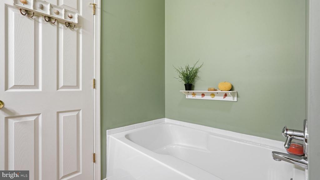 3917 HATTERAS CT, BUMPASS, Virginia 23024, 3 Bedrooms Bedrooms, ,2 BathroomsBathrooms,Residential,3917 HATTERAS CT,VASP2040606 MLS # VASP2040606 3917 HATTERAS CT, BUMPASS, Virginia 23024, 3 Bedrooms Bedrooms, ,2 BathroomsBathrooms,Residential,3917 HATTERAS CT,VASP2040606 MLS # VASP2040606