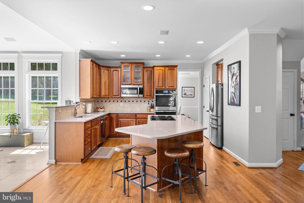 6909 TANGLEWOOD DR, WARRENTON, Virginia, 5 Bedrooms Bedrooms, ,3 BathroomsBathrooms,Residential,6909 TANGLEWOOD DR,VAFQ2021226 MLS # VAFQ2021226