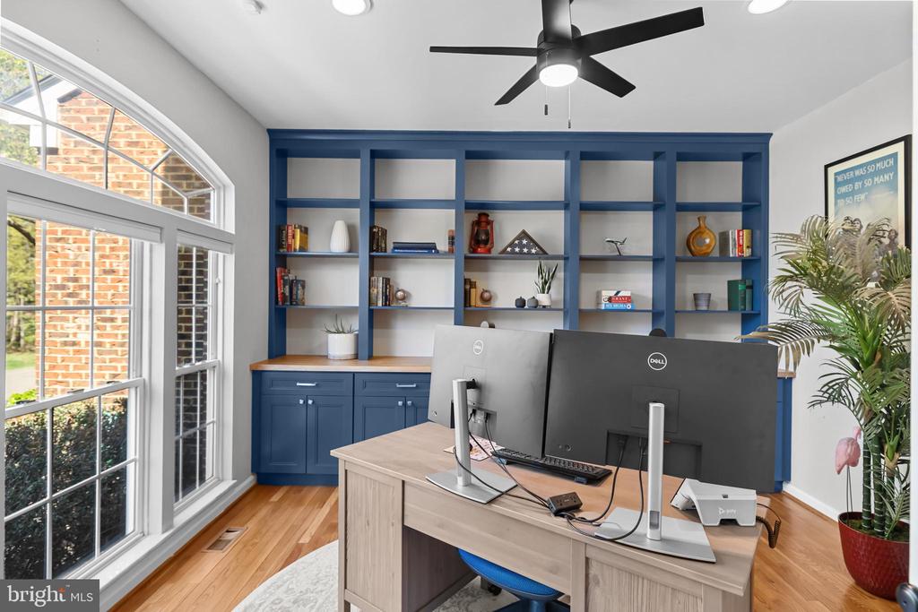 6909 TANGLEWOOD DR, WARRENTON, Virginia, 5 Bedrooms Bedrooms, ,3 BathroomsBathrooms,Residential,6909 TANGLEWOOD DR,VAFQ2021226 MLS # VAFQ2021226