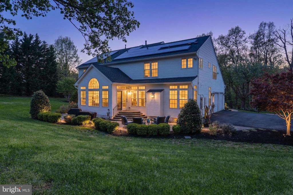 6909 TANGLEWOOD DR, WARRENTON, Virginia, 5 Bedrooms Bedrooms, ,3 BathroomsBathrooms,Residential,6909 TANGLEWOOD DR,VAFQ2021226 MLS # VAFQ2021226