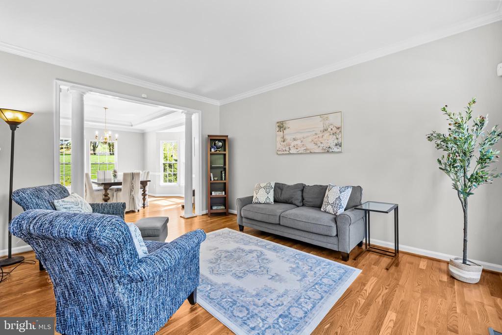 6909 TANGLEWOOD DR, WARRENTON, Virginia, 5 Bedrooms Bedrooms, ,3 BathroomsBathrooms,Residential,6909 TANGLEWOOD DR,VAFQ2021226 MLS # VAFQ2021226