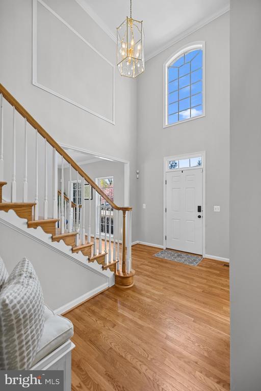 6909 TANGLEWOOD DR, WARRENTON, Virginia, 5 Bedrooms Bedrooms, ,3 BathroomsBathrooms,Residential,6909 TANGLEWOOD DR,VAFQ2021226 MLS # VAFQ2021226