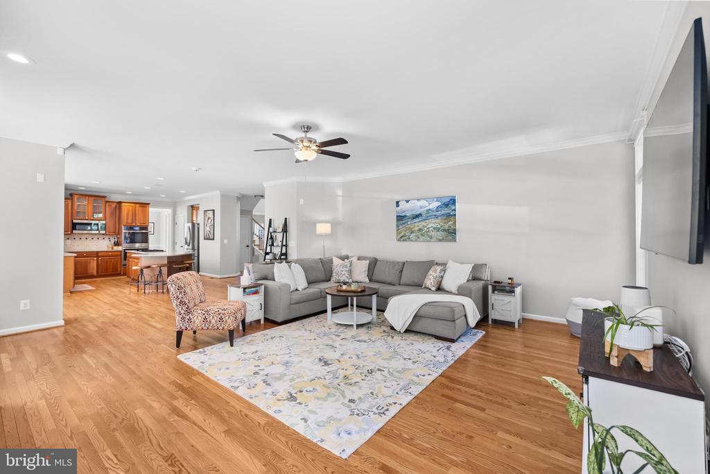 6909 TANGLEWOOD DR, WARRENTON, Virginia, 5 Bedrooms Bedrooms, ,3 BathroomsBathrooms,Residential,6909 TANGLEWOOD DR,VAFQ2021226 MLS # VAFQ2021226