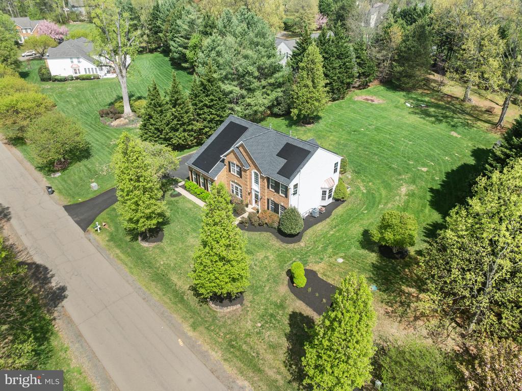 6909 TANGLEWOOD DR, WARRENTON, Virginia, 5 Bedrooms Bedrooms, ,3 BathroomsBathrooms,Residential,6909 TANGLEWOOD DR,VAFQ2021226 MLS # VAFQ2021226