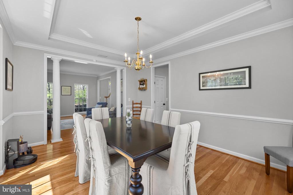 6909 TANGLEWOOD DR, WARRENTON, Virginia, 5 Bedrooms Bedrooms, ,3 BathroomsBathrooms,Residential,6909 TANGLEWOOD DR,VAFQ2021226 MLS # VAFQ2021226