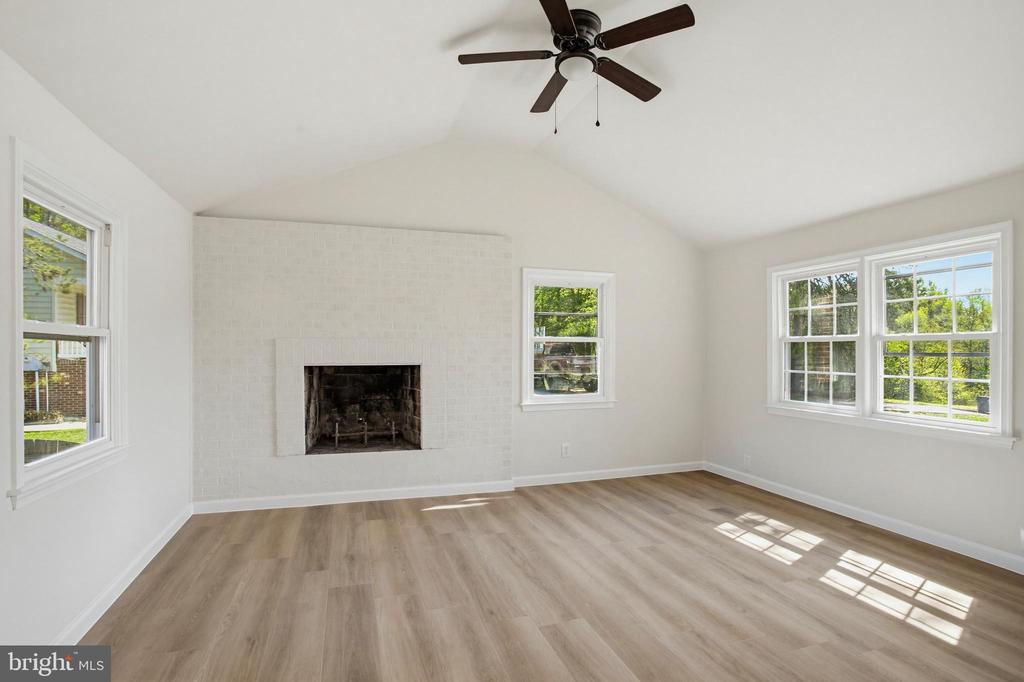 4205 AMELIA DR, FREDERICKSBURG, Virginia 22408, 5 Bedrooms Bedrooms, ,3 BathroomsBathrooms,Residential,4205 AMELIA DR,VASP2040740 MLS # VASP2040740