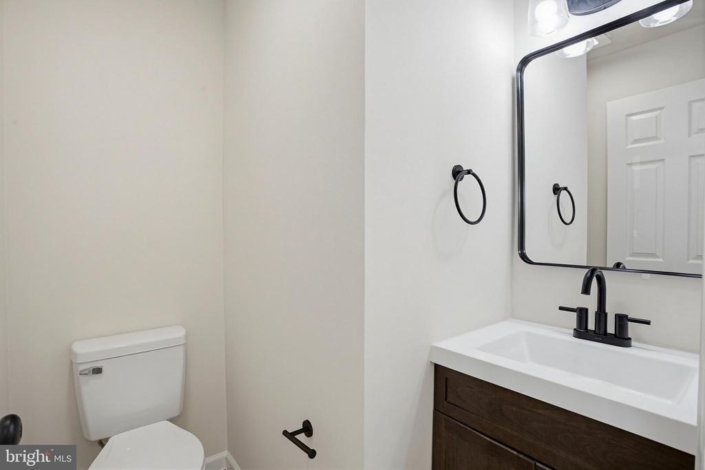 4205 AMELIA DR, FREDERICKSBURG, Virginia 22408, 5 Bedrooms Bedrooms, ,3 BathroomsBathrooms,Residential,4205 AMELIA DR,VASP2040740 MLS # VASP2040740