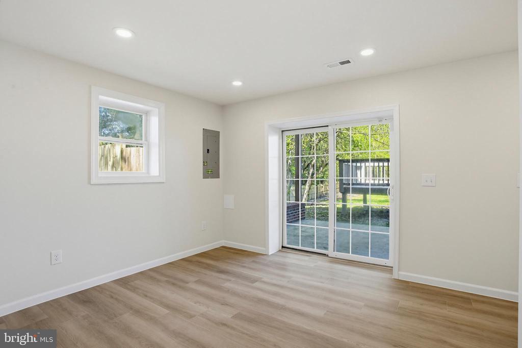 4205 AMELIA DR, FREDERICKSBURG, Virginia 22408, 5 Bedrooms Bedrooms, ,3 BathroomsBathrooms,Residential,4205 AMELIA DR,VASP2040740 MLS # VASP2040740