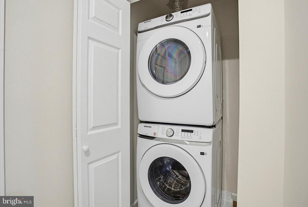 4205 AMELIA DR, FREDERICKSBURG, Virginia 22408, 5 Bedrooms Bedrooms, ,3 BathroomsBathrooms,Residential,4205 AMELIA DR,VASP2040740 MLS # VASP2040740