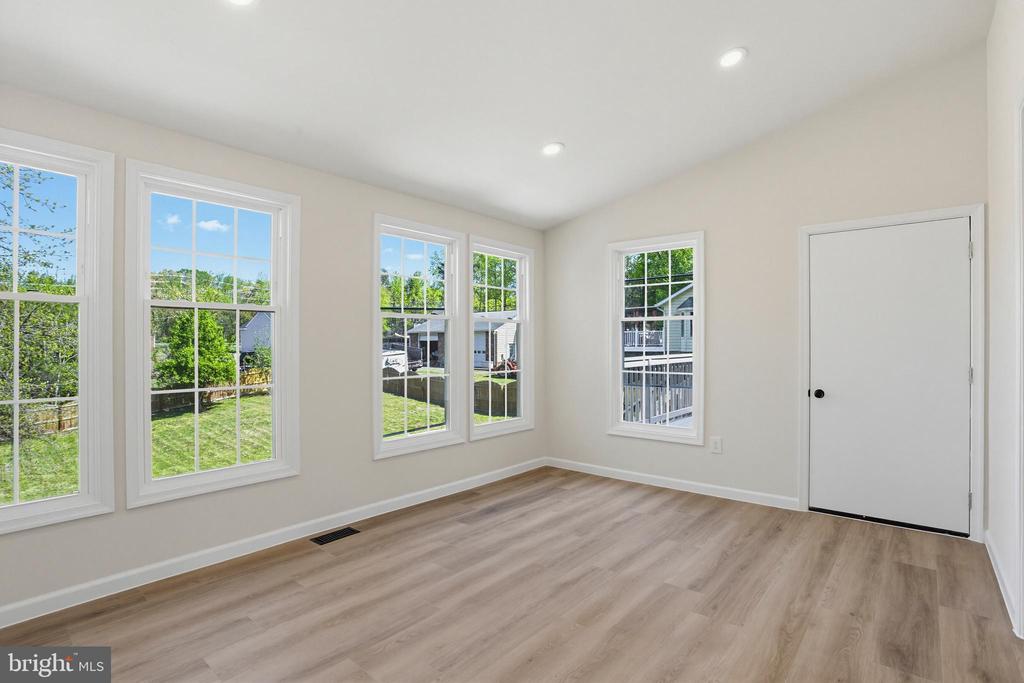 4205 AMELIA DR, FREDERICKSBURG, Virginia 22408, 5 Bedrooms Bedrooms, ,3 BathroomsBathrooms,Residential,4205 AMELIA DR,VASP2040740 MLS # VASP2040740