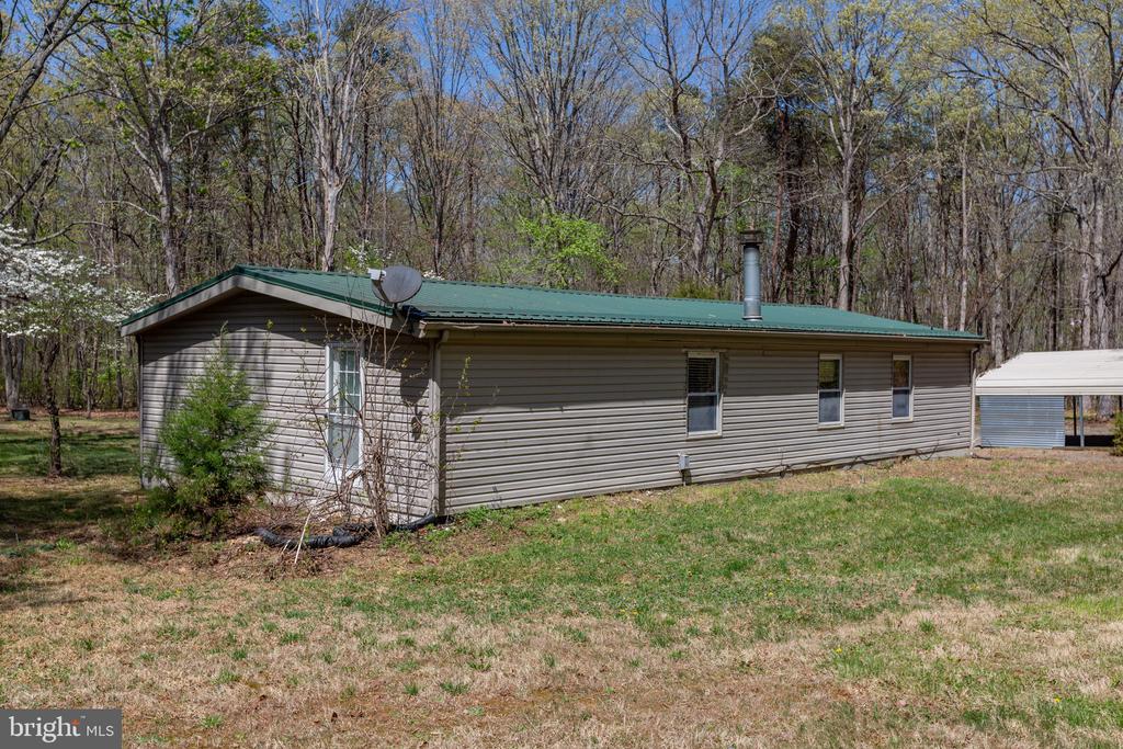 13749 POST OAK RD, SPOTSYLVANIA, Virginia 22551, 2 Bedrooms Bedrooms, ,1 BathroomBathrooms,Residential,13749 POST OAK RD,VASP2040758 MLS # VASP2040758