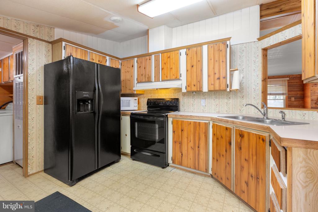 13749 POST OAK RD, SPOTSYLVANIA, Virginia 22551, 2 Bedrooms Bedrooms, ,1 BathroomBathrooms,Residential,13749 POST OAK RD,VASP2040758 MLS # VASP2040758