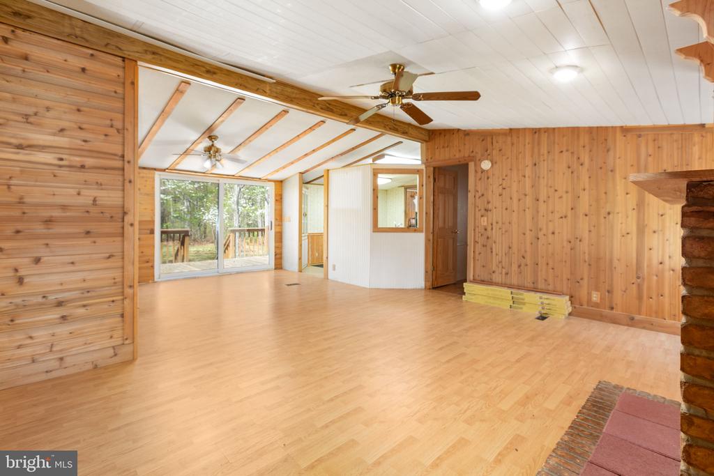 13749 POST OAK RD, SPOTSYLVANIA, Virginia 22551, 2 Bedrooms Bedrooms, ,1 BathroomBathrooms,Residential,13749 POST OAK RD,VASP2040758 MLS # VASP2040758