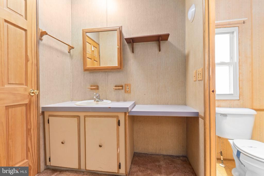 13749 POST OAK RD, SPOTSYLVANIA, Virginia 22551, 2 Bedrooms Bedrooms, ,1 BathroomBathrooms,Residential,13749 POST OAK RD,VASP2040758 MLS # VASP2040758