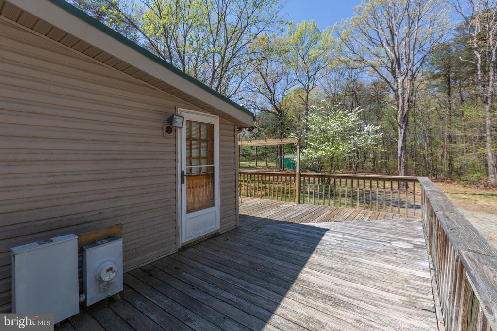 13749 POST OAK RD, SPOTSYLVANIA, Virginia 22551, 2 Bedrooms Bedrooms, ,1 BathroomBathrooms,Residential,13749 POST OAK RD,VASP2040758 MLS # VASP2040758