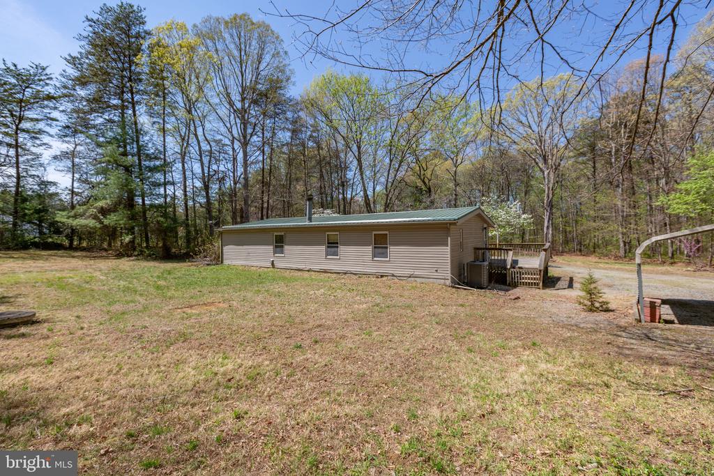 13749 POST OAK RD, SPOTSYLVANIA, Virginia 22551, 2 Bedrooms Bedrooms, ,1 BathroomBathrooms,Residential,13749 POST OAK RD,VASP2040758 MLS # VASP2040758