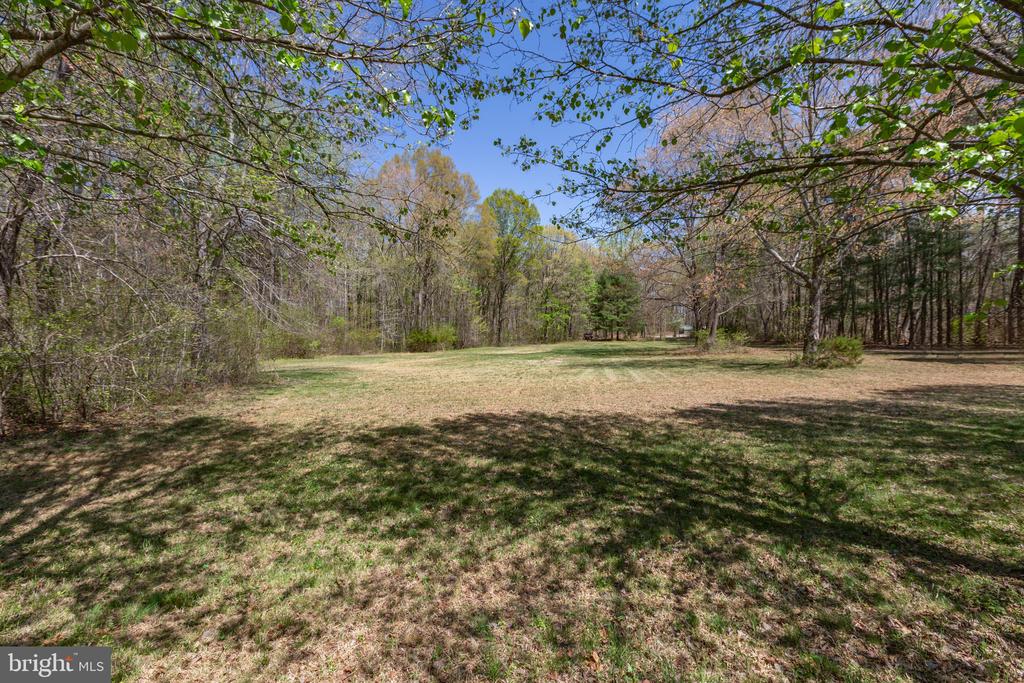 13749 POST OAK RD, SPOTSYLVANIA, Virginia 22551, 2 Bedrooms Bedrooms, ,1 BathroomBathrooms,Residential,13749 POST OAK RD,VASP2040758 MLS # VASP2040758