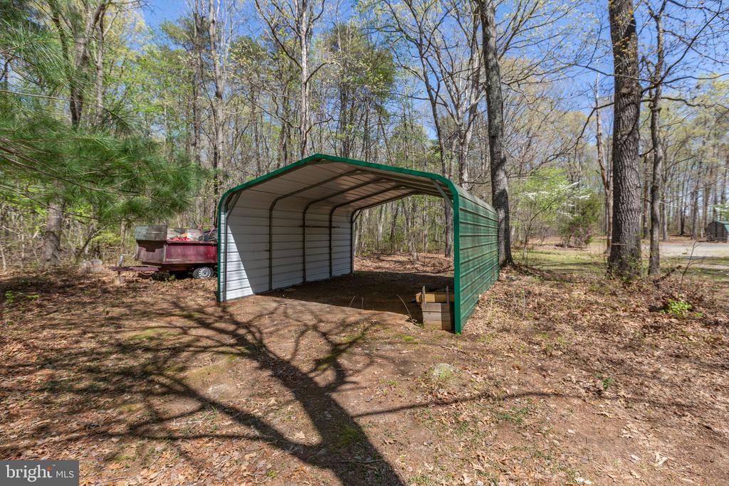 13749 POST OAK RD, SPOTSYLVANIA, Virginia 22551, 2 Bedrooms Bedrooms, ,1 BathroomBathrooms,Residential,13749 POST OAK RD,VASP2040758 MLS # VASP2040758