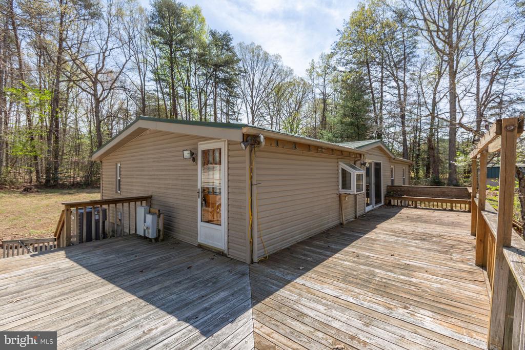 13749 POST OAK RD, SPOTSYLVANIA, Virginia 22551, 2 Bedrooms Bedrooms, ,1 BathroomBathrooms,Residential,13749 POST OAK RD,VASP2040758 MLS # VASP2040758
