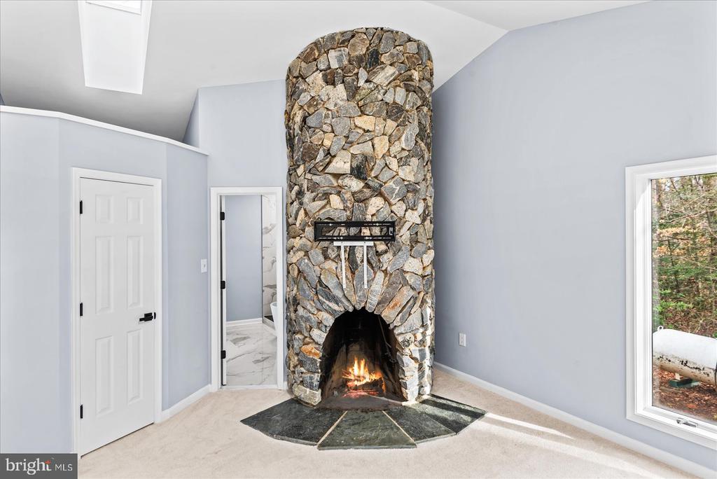 7621 RIVER RD, FREDERICKSBURG, Virginia 22407, 4 Bedrooms Bedrooms, ,3 BathroomsBathrooms,Residential,7621 RIVER RD,VASP2040782 MLS # VASP2040782