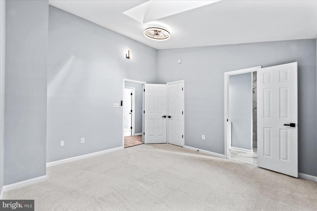 7621 RIVER RD, FREDERICKSBURG, Virginia 22407, 4 Bedrooms Bedrooms, ,3 BathroomsBathrooms,Residential,7621 RIVER RD,VASP2040782 MLS # VASP2040782