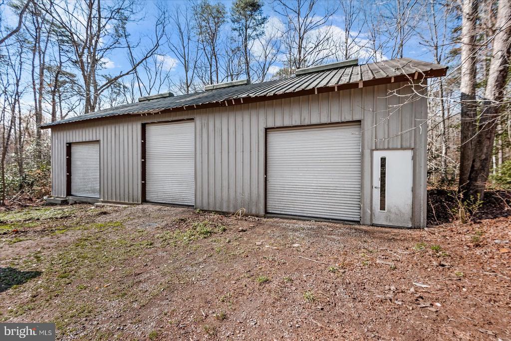 7621 RIVER RD, FREDERICKSBURG, Virginia 22407, 4 Bedrooms Bedrooms, ,3 BathroomsBathrooms,Residential,7621 RIVER RD,VASP2040782 MLS # VASP2040782