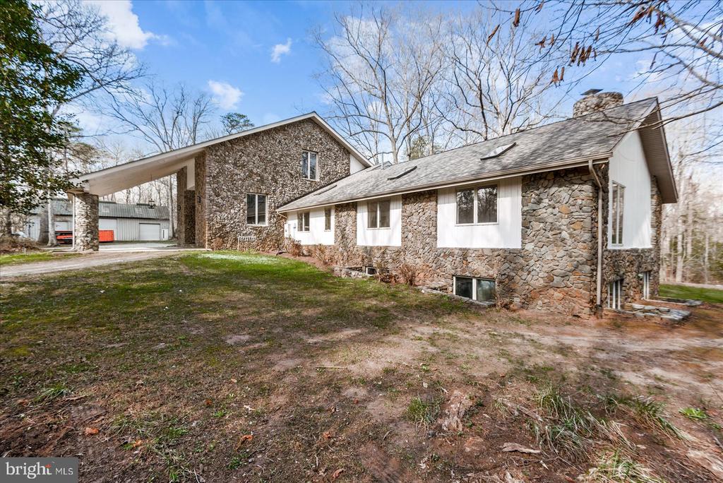 7621 RIVER RD, FREDERICKSBURG, Virginia 22407, 4 Bedrooms Bedrooms, ,3 BathroomsBathrooms,Residential,7621 RIVER RD,VASP2040782 MLS # VASP2040782