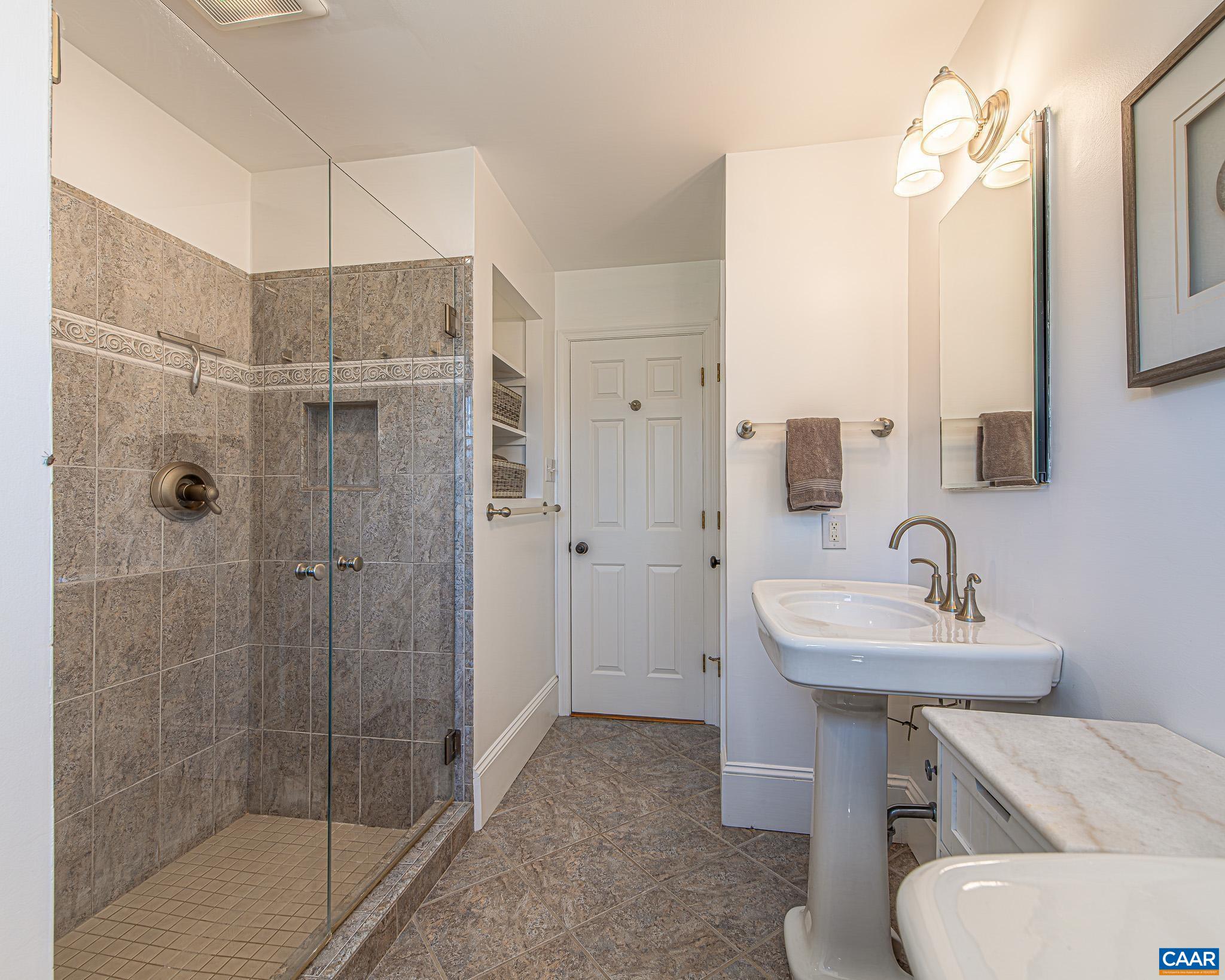 1732 HERMITAGE RD, WAYNESBORO, Virginia 22980, 4 Bedrooms Bedrooms, ,3 BathroomsBathrooms,Residential,Serene Meadows,1732 HERMITAGE RD,675316 MLS # 675316