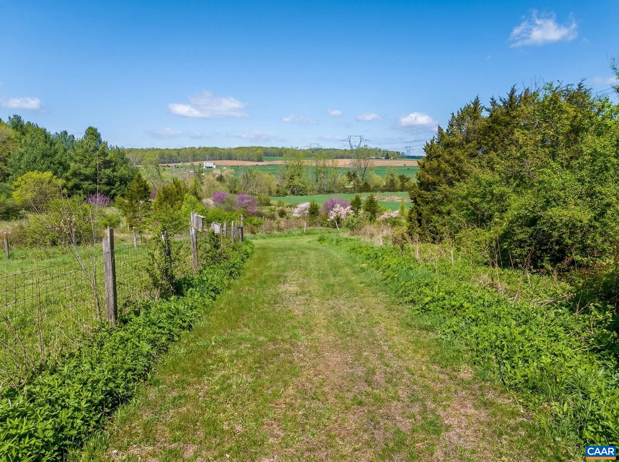 1732 HERMITAGE RD, WAYNESBORO, Virginia 22980, 4 Bedrooms Bedrooms, ,3 BathroomsBathrooms,Residential,Serene Meadows,1732 HERMITAGE RD,675316 MLS # 675316