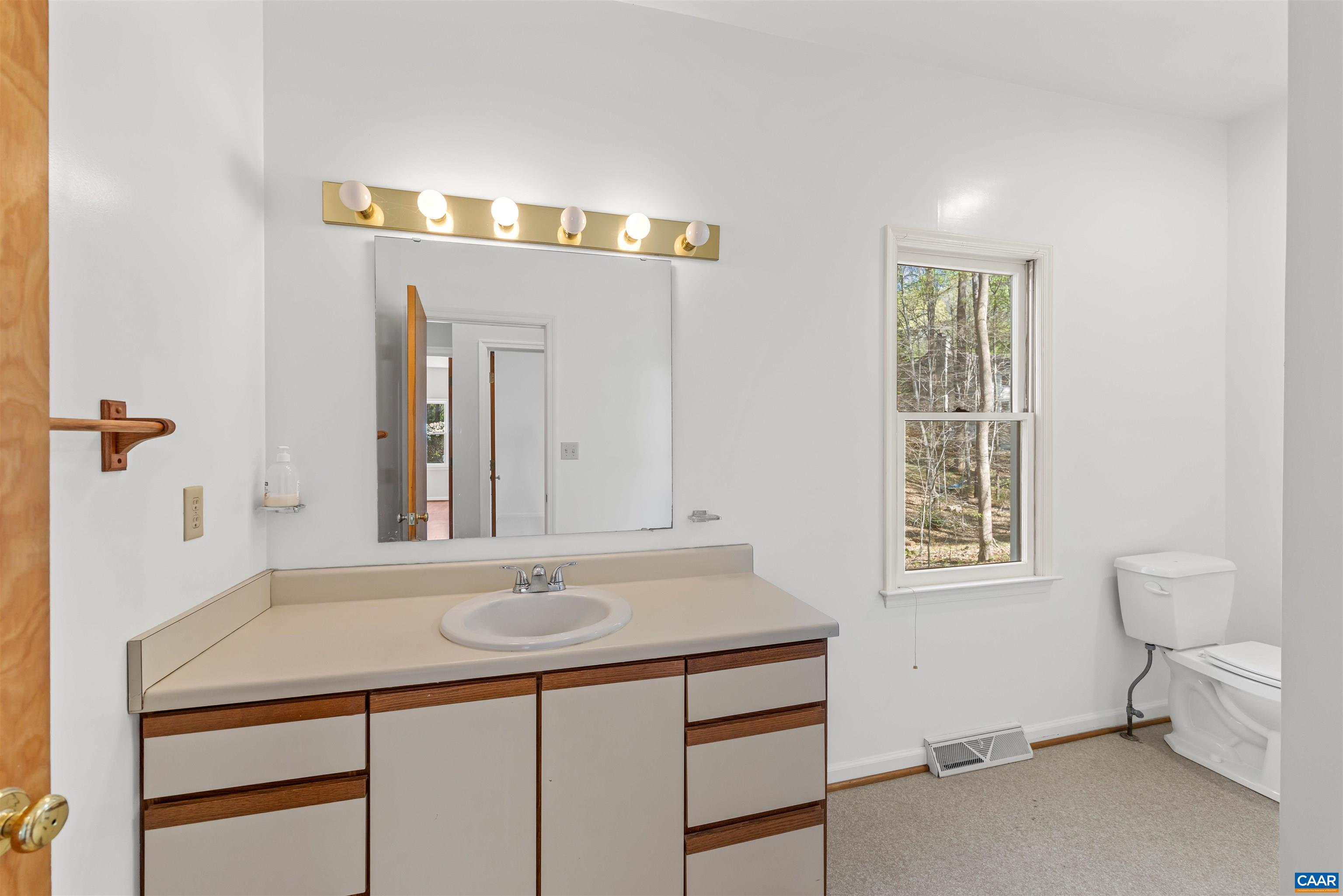 640 BIG OAK RD, CHARLOTTESVILLE, Virginia 22903, 3 Bedrooms Bedrooms, ,2 BathroomsBathrooms,Residential,640 BIG OAK RD,675326 MLS # 675326