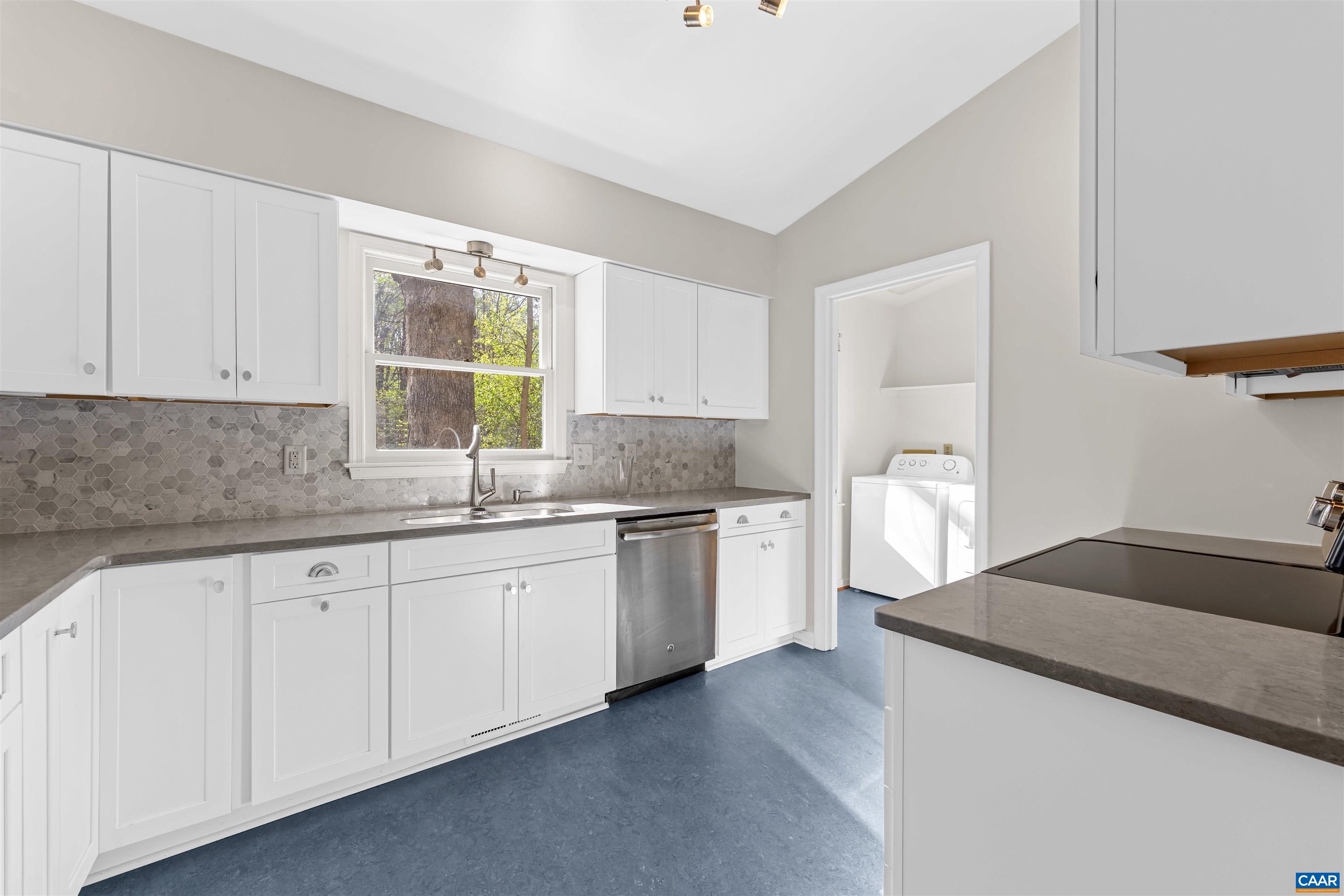 640 BIG OAK RD, CHARLOTTESVILLE, Virginia 22903, 3 Bedrooms Bedrooms, ,2 BathroomsBathrooms,Residential,640 BIG OAK RD,675326 MLS # 675326