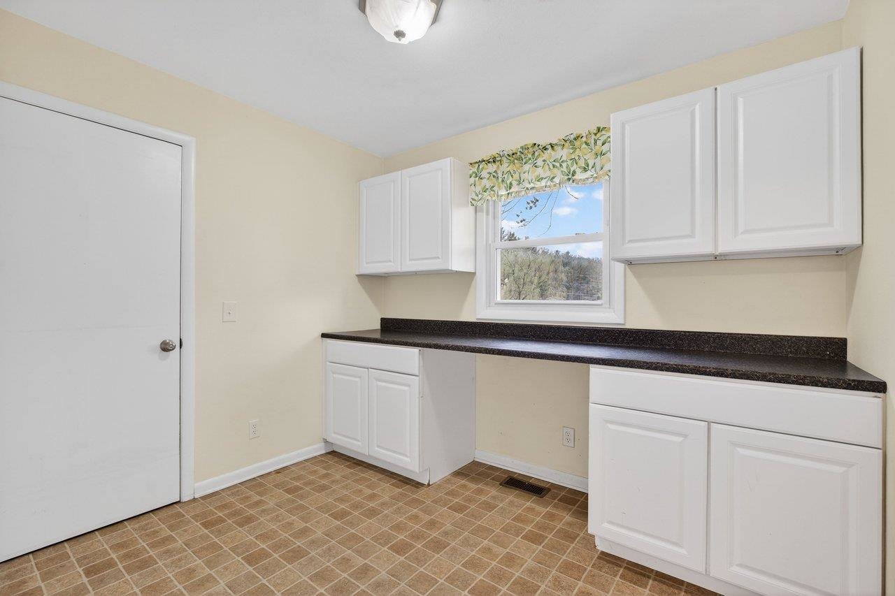 3259 ZION CHURCH RD, BROADWAY, Virginia 22815, 3 Bedrooms Bedrooms, ,2 BathroomsBathrooms,Residential,3259 ZION CHURCH RD,675357 MLS # 675357 3259 ZION CHURCH RD, BROADWAY, Virginia 22815, 3 Bedrooms Bedrooms, ,2 BathroomsBathrooms,Residential,3259 ZION CHURCH RD,675357 MLS # 675357