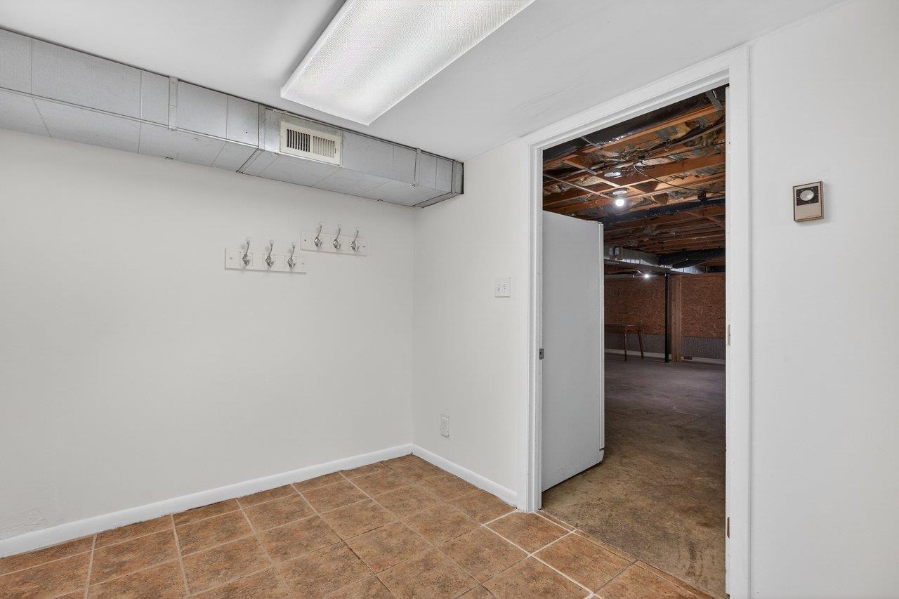 3259 ZION CHURCH RD, BROADWAY, Virginia 22815, 3 Bedrooms Bedrooms, ,2 BathroomsBathrooms,Residential,3259 ZION CHURCH RD,675357 MLS # 675357 3259 ZION CHURCH RD, BROADWAY, Virginia 22815, 3 Bedrooms Bedrooms, ,2 BathroomsBathrooms,Residential,3259 ZION CHURCH RD,675357 MLS # 675357