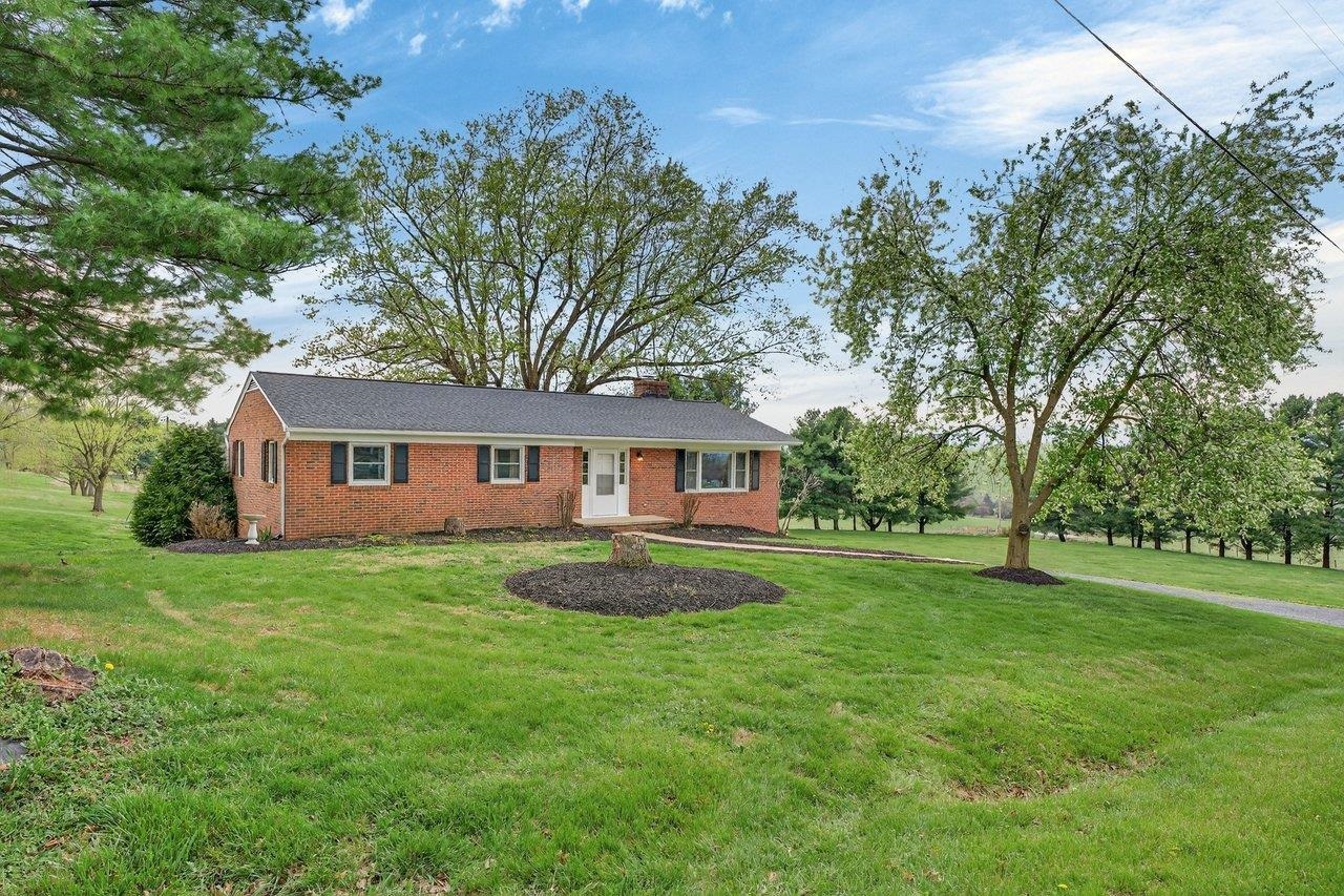 3259 ZION CHURCH RD, BROADWAY, Virginia 22815, 3 Bedrooms Bedrooms, ,2 BathroomsBathrooms,Residential,3259 ZION CHURCH RD,675357 MLS # 675357 3259 ZION CHURCH RD, BROADWAY, Virginia 22815, 3 Bedrooms Bedrooms, ,2 BathroomsBathrooms,Residential,3259 ZION CHURCH RD,675357 MLS # 675357