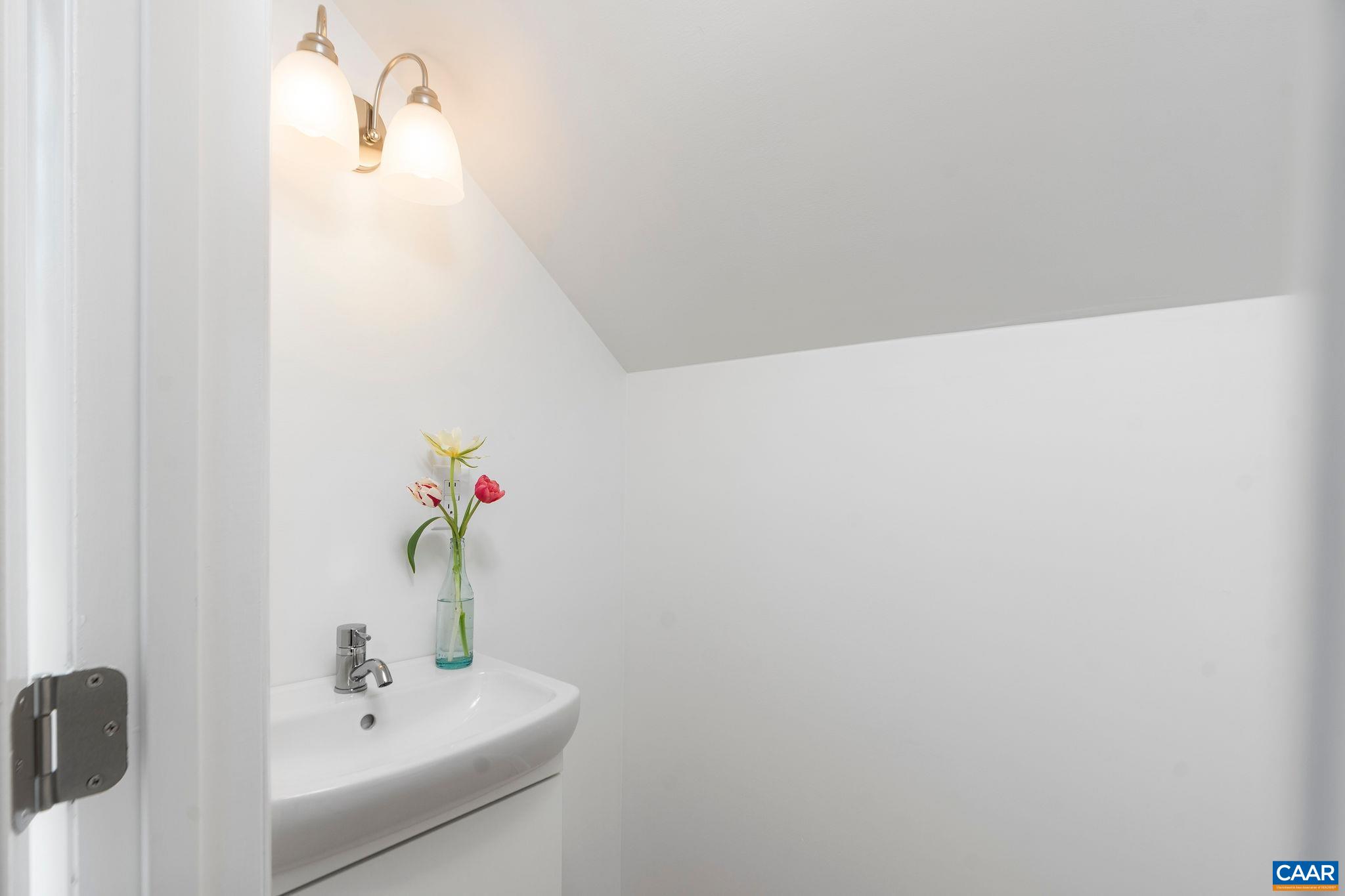 375 FENCE RD, EARLYSVILLE, Virginia 22936, 3 Bedrooms Bedrooms, ,1 BathroomBathrooms,Residential,375 FENCE RD,675366 MLS # 675366