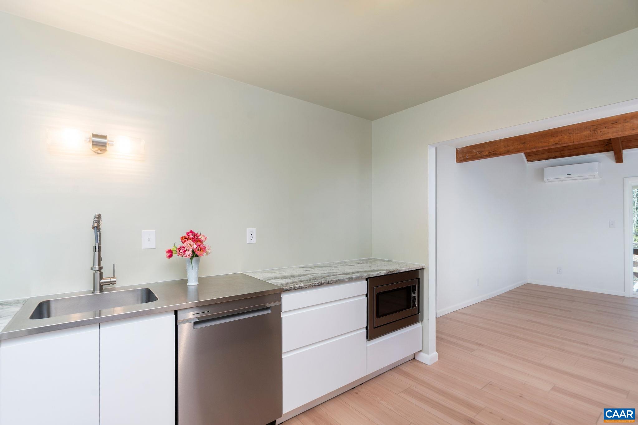 375 FENCE RD, EARLYSVILLE, Virginia 22936, 3 Bedrooms Bedrooms, ,1 BathroomBathrooms,Residential,375 FENCE RD,675366 MLS # 675366