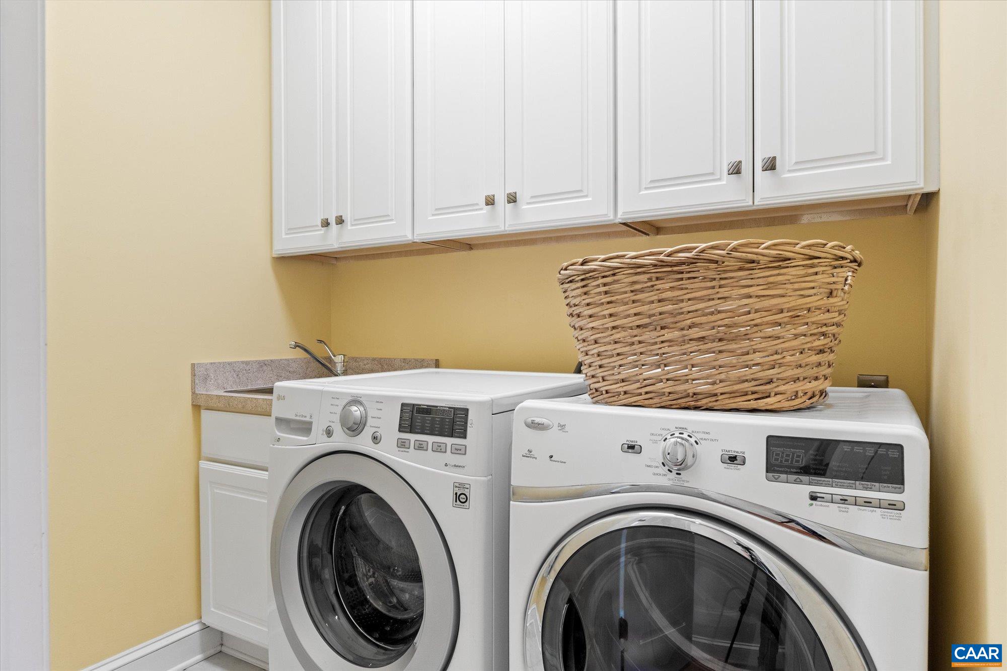 3150 ROCKS FARM CT, CHARLOTTESVILLE, Virginia 22903, 5 Bedrooms Bedrooms, ,5 BathroomsBathrooms,Residential,3150 ROCKS FARM CT,675416 MLS # 675416