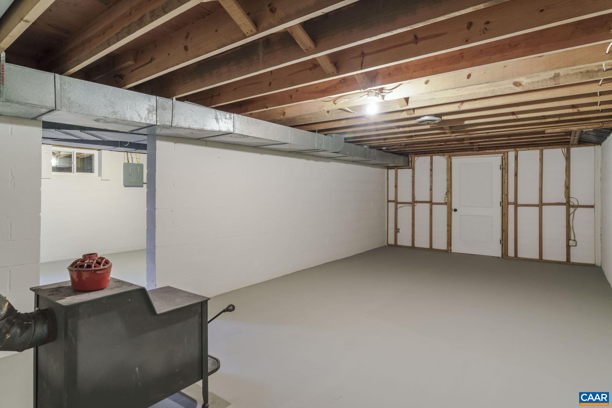 2613 NORTHFIELD RD, CHARLOTTESVILLE, Virginia 22901, 3 Bedrooms Bedrooms, ,2 BathroomsBathrooms,Residential,THE LAWN,2613 NORTHFIELD RD,675426 MLS # 675426