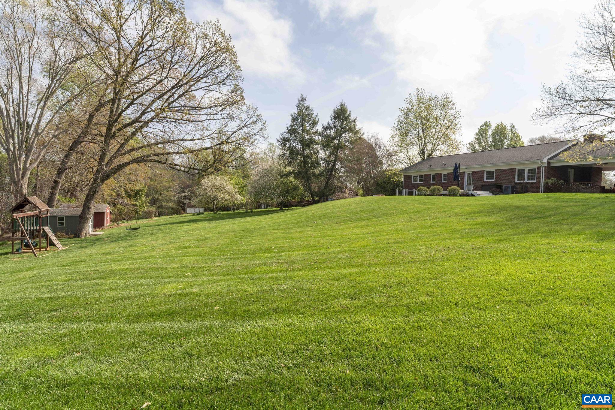 2613 NORTHFIELD RD, CHARLOTTESVILLE, Virginia 22901, 3 Bedrooms Bedrooms, ,2 BathroomsBathrooms,Residential,THE LAWN,2613 NORTHFIELD RD,675426 MLS # 675426