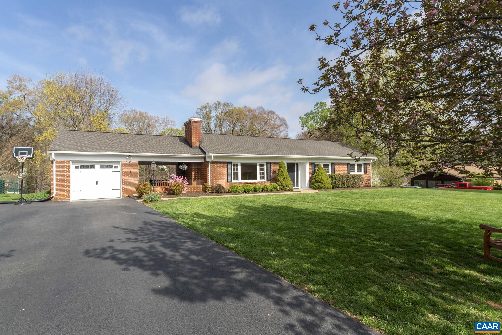 2613 NORTHFIELD RD, CHARLOTTESVILLE, Virginia 22901, 3 Bedrooms Bedrooms, ,2 BathroomsBathrooms,Residential,THE LAWN,2613 NORTHFIELD RD,675426 MLS # 675426